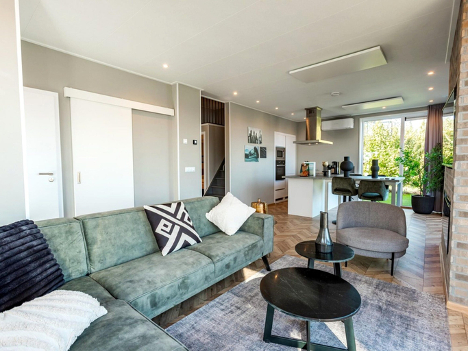 Living room 4, Modern Waterfront Villa Retreat for 4, Steenwijkerland