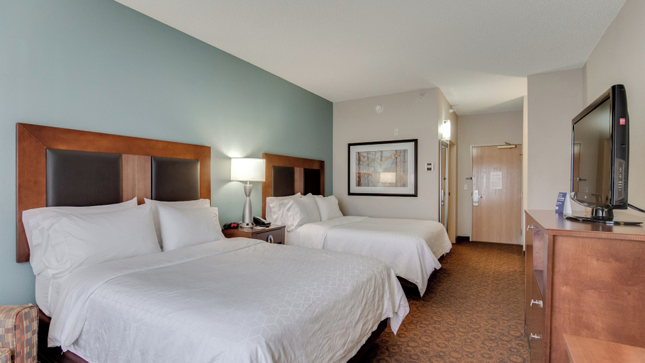 Bedroom 5, Holiday Inn Express & Suites ST. CLOUD by IHG, Stearns