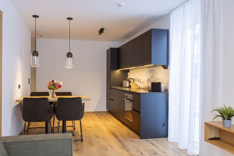 Private kitchen, Ofs_b_fw_1sz_m.b._mh_fis_3, Landeck