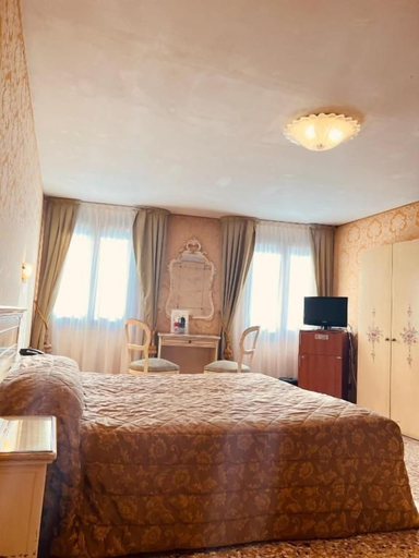 Bedroom 2, Hotel Canal, Venezia
