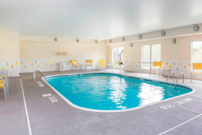 Sport & Beauty, Fairfield Inn & Suites Greeley, Weld