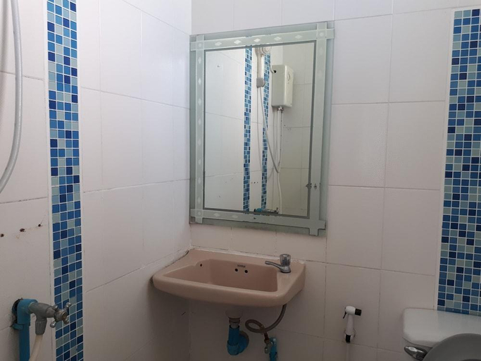 Bathroom 3, Sukhothai Bungalow, Cha-Am