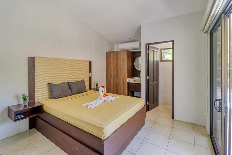 Bedroom 2, Club Voca #6, Carrillo