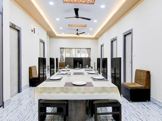 Dining 4, Classic Joka Industrial Plaza, South 24 Parganas