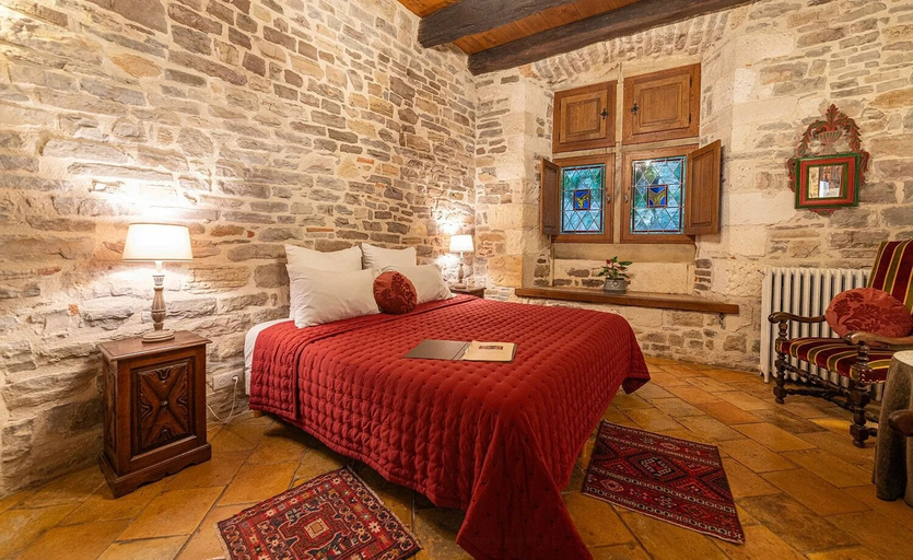 Bedroom 4, Maison Bakéa, Tarn