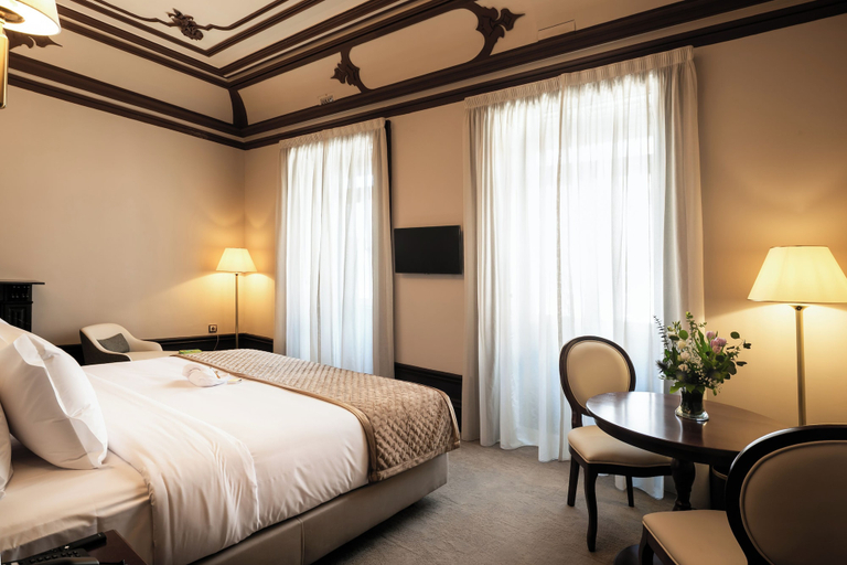 Room 5, Heritage Palace Hotel, Porto