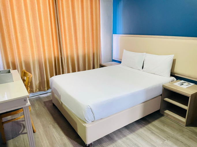 Bedroom 5, Regal Inn North Beach, eThekwini