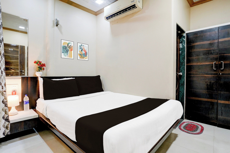 Room 2, Collection O Airport Metro Andheri East, Mumbai Suburban