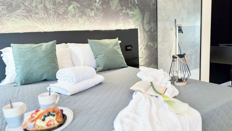 Interior 4, Graceful Apartments Hell Apartment by Ca-sa Check, Venezia