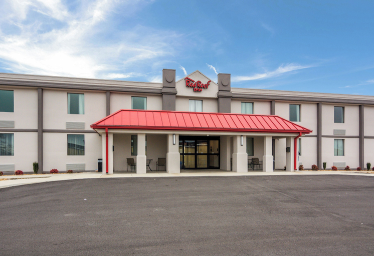 Exterior & Views 2, Red Roof Inn Chester, Chesterfield
