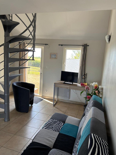Living room 5, Charming Normandy Escape for Three, Manche
