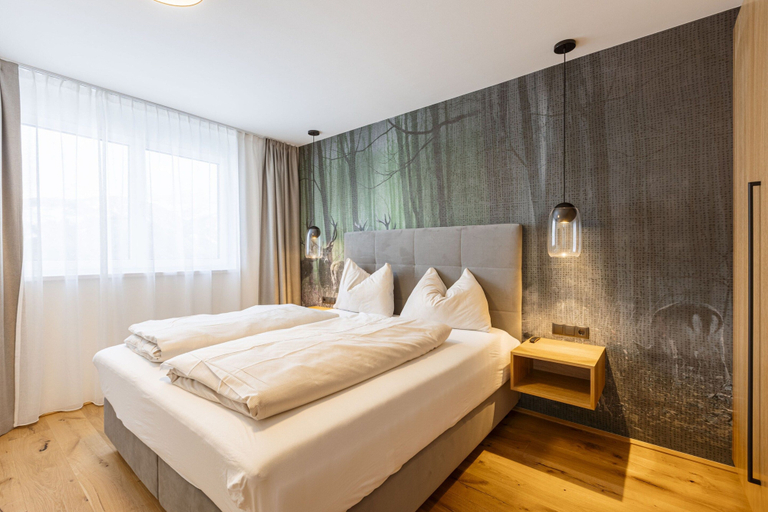 Room 5, Ofs_b_fw_1sz_m.b._mh_fis_3, Landeck