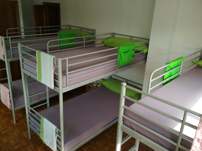 Bedroom 3, Casa do Marabillas-Hostel, Lugo
