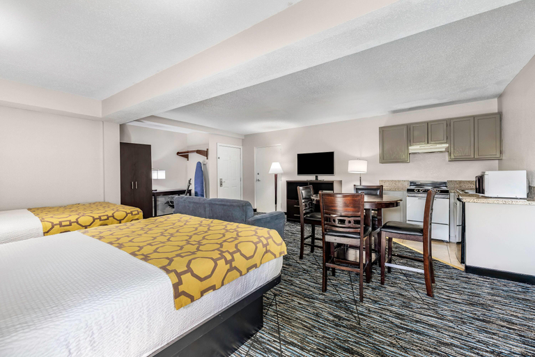 Bedroom 3, Baymont Inn & Suites Sevierville Pigeon Forge, Sevier