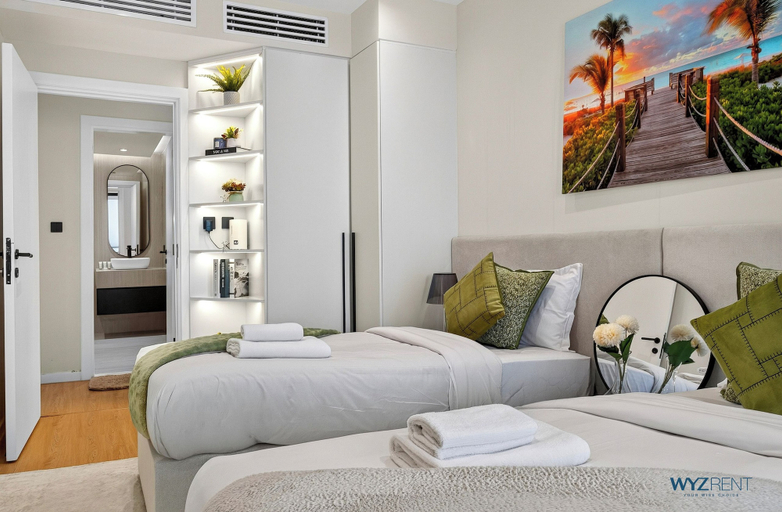 Room 4, Full Burj View Private Sauna & Beach, Dubai