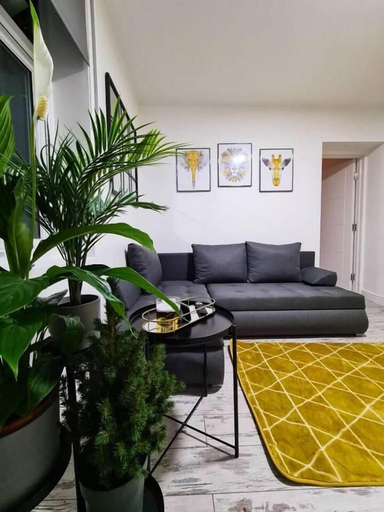 Living area 3, Modern 1 Bedroom flat in City center, Leicester