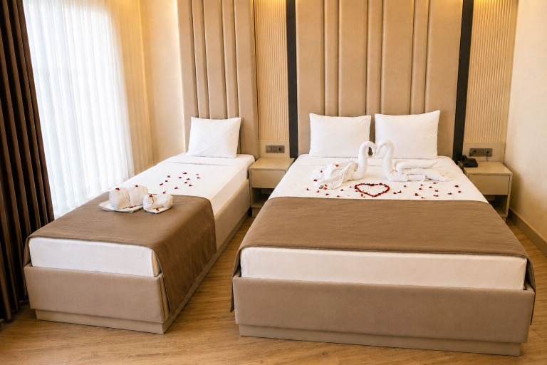 Bedroom 3, Hotel Kayalar, Antalya