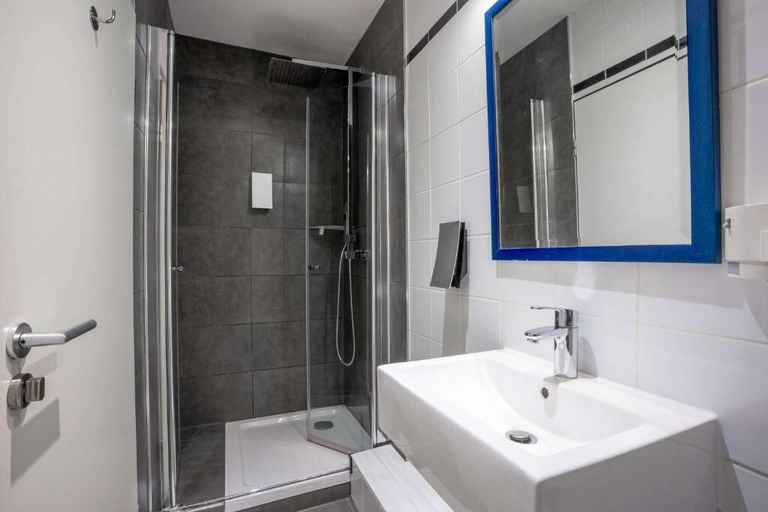 Bathroom, Hotel Ocean Pearl, Frankfurt am Main