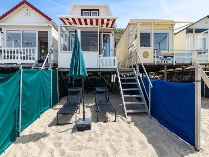 Exterior 4, Charming Beach Cabin in Koudekerke, Veere