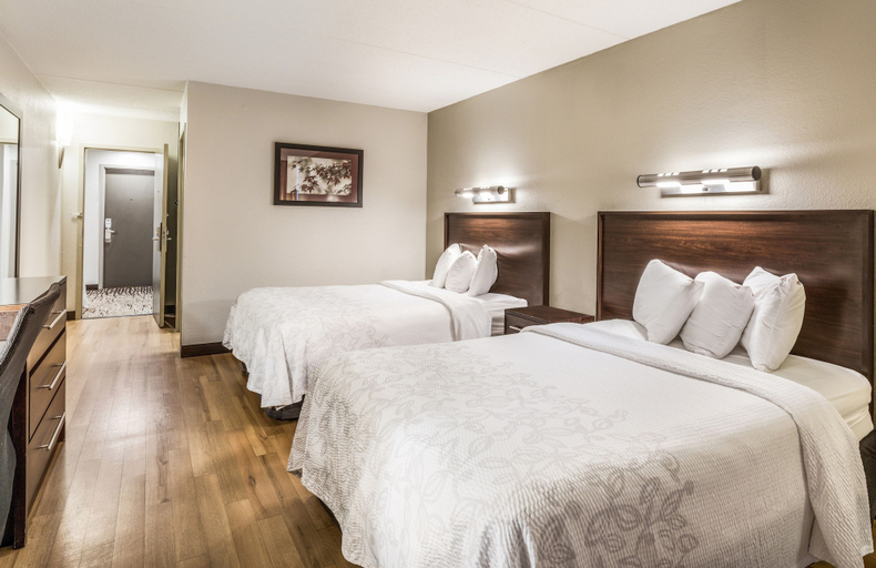 Bedroom 4, Red Roof Inn PLUS+ Boston - Woburn/ Burlington, Middlesex