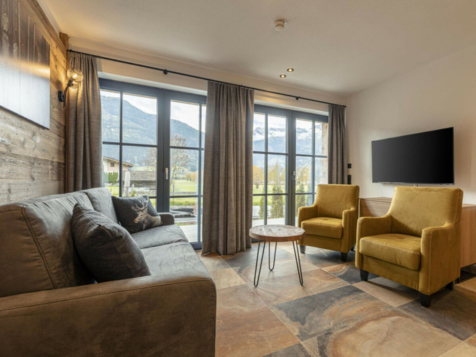 Living area 3, Superior Holiday Apartment # 1C With Sauna, Zell am See