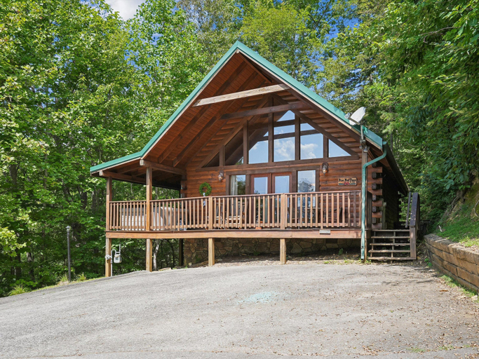 Exterior & Views 2, Blue Mist View by Jackson Mountain Rentals, Sevier
