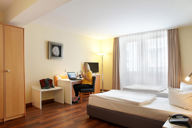Bedroom 2, Best Western Macrander Hotel Dresden, Dresden