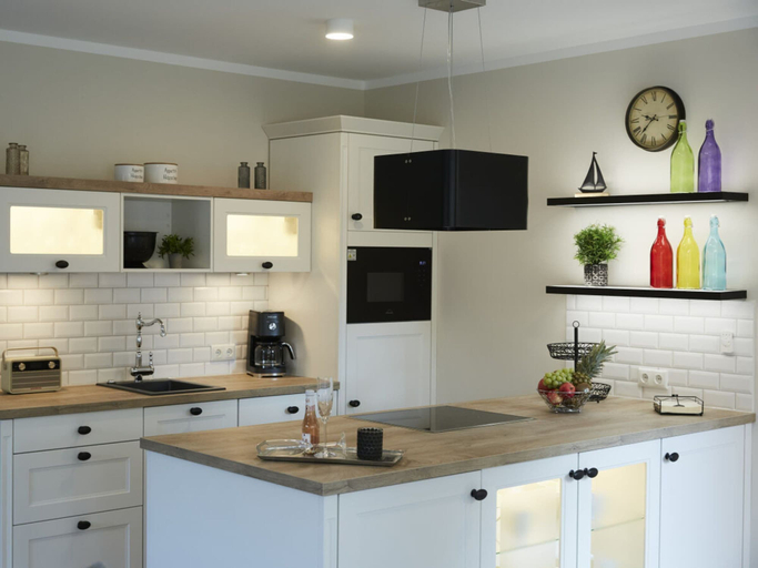 Private kitchen 2, Holiday Apartment in Busum With Swimming Pool, Dithmarschen