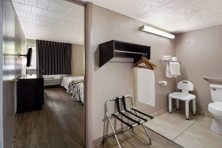 Others 5, Red Roof Inn New Stanton, Westmoreland