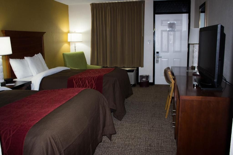 Bedroom 2, Grand Vista Hotel, Scott