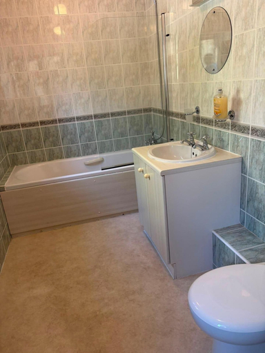 Bathroom 5, Links Retreat Porthpean Golf Cottage, Cornwall