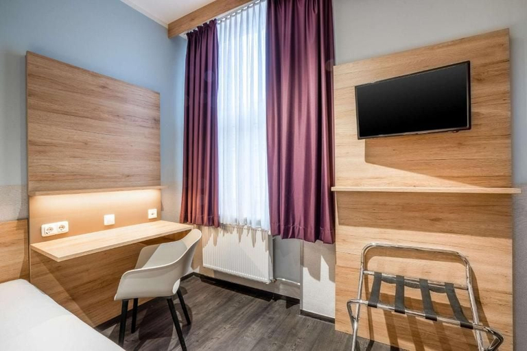 Room 5, Hotel Ocean Pearl, Frankfurt am Main