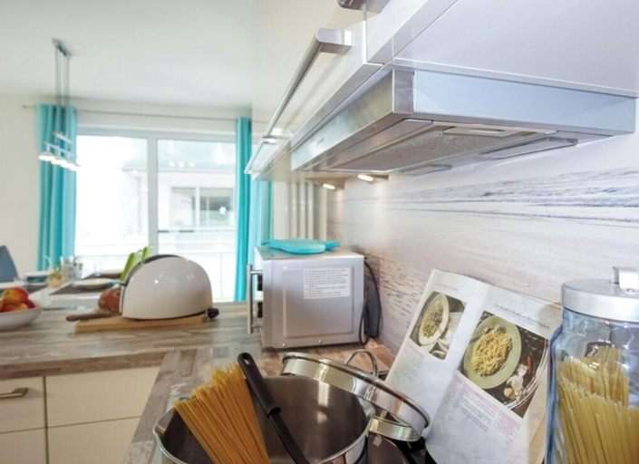 Dining 5, Holiday Apartment With 2 Bedrooms, Ostholstein