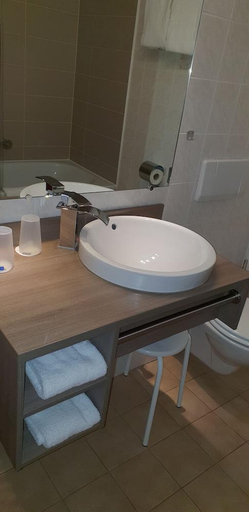 Bathroom 4, Hotel ElbRivera Magdeburg, Magdeburg