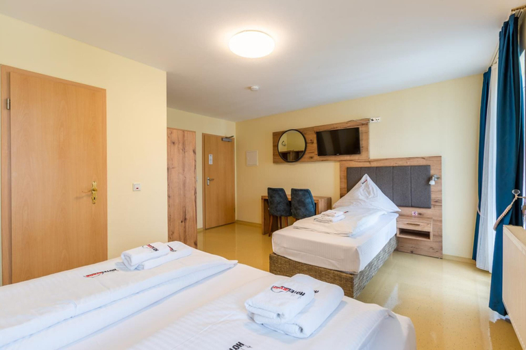 Bedroom 2, Hotel Arena, Köln