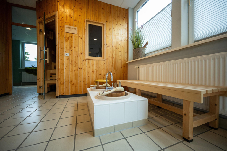 Bathroom 4, Best Western Hotel Prisma, Neumünster