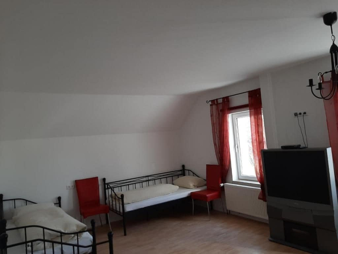 Bedroom 3, Gasthaus Wendischbrome, Altmarkkreis Salzwedel