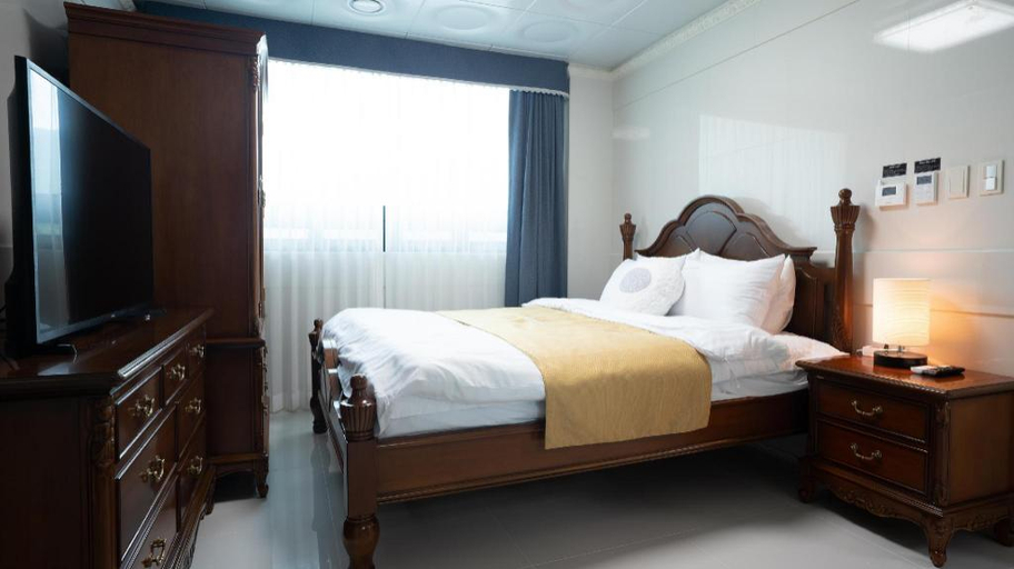 Bedroom 2, Taebaek Hotel, Jeongseon