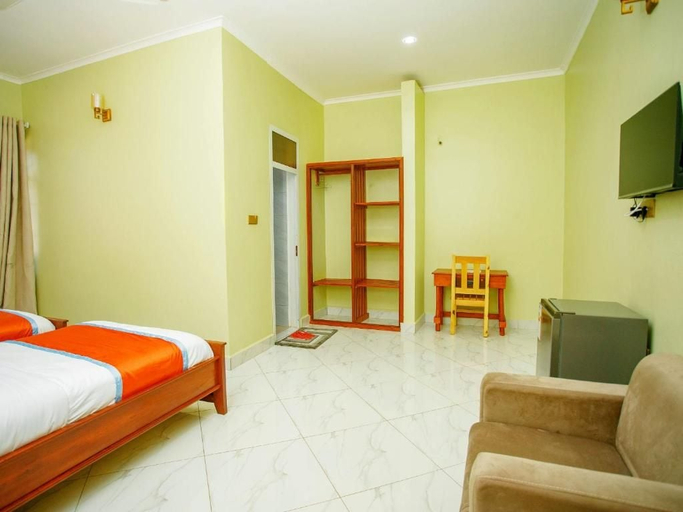 Room 5, Salpat Camp Lodge, Moshi Urban
