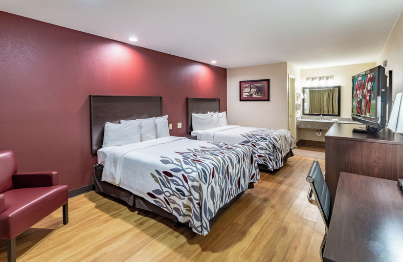 Bedroom 3, Red Roof Inn Buffalo, TX, Leon
