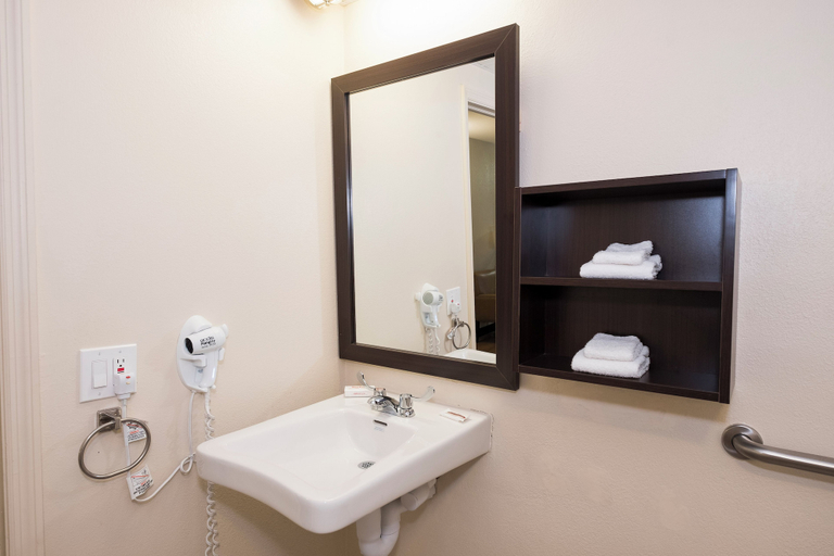 Bathroom 4, Red Roof Inn PLUS+ Poughkeepsie, Dutchess