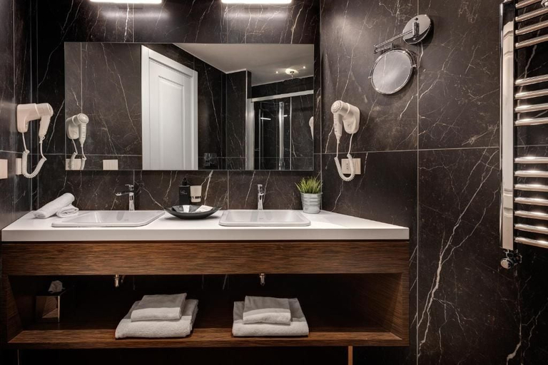 Bathroom 4, Rome Art Hotel - Trevi Hotels Group, Rome
