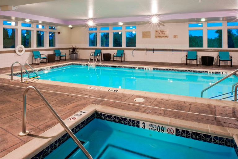 Sport & Beauty 5, TownePlace Suites by Marriott Bethlehem Easton/Lehigh Valley, Northampton