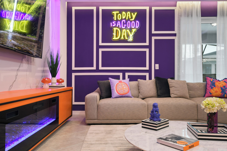 Interior 5, 8BR Home Neon Glow Loft, Minions Arcade & Pool~spa, Lake