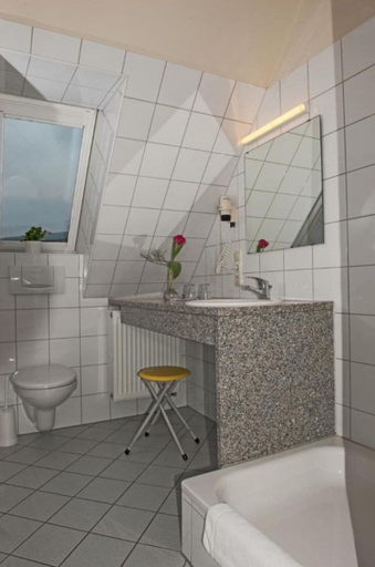 Bathroom 5, Hotel am Rokokogarten, Würzburg