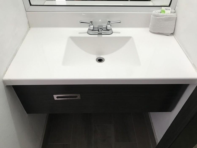 Bathroom 4, Hotel Villa Del Sol, Mexicali