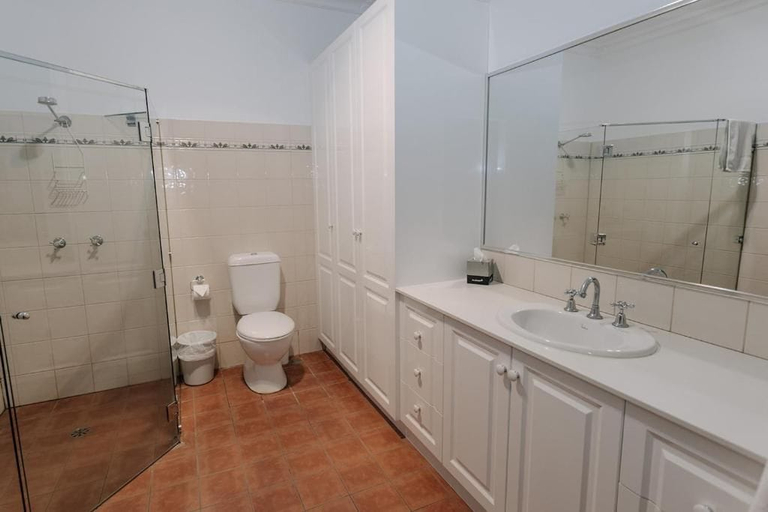 Bathroom 4, The Lawson Riverside Suites, Wagga Wagga - Pt A