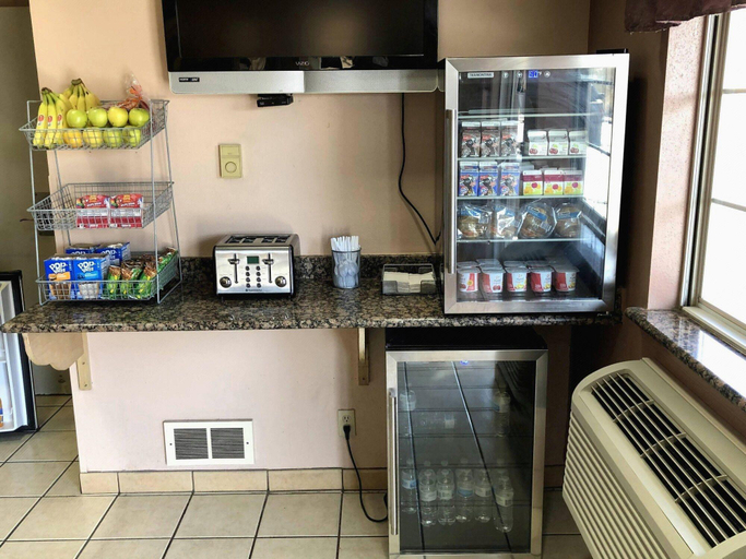 Food & Drinks, Americas Best Value Inn Anthony El Paso West, El Paso