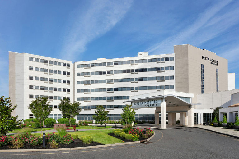 Exterior & Views 2, Delta Hotels by Marriott Woodbridge, Middlesex