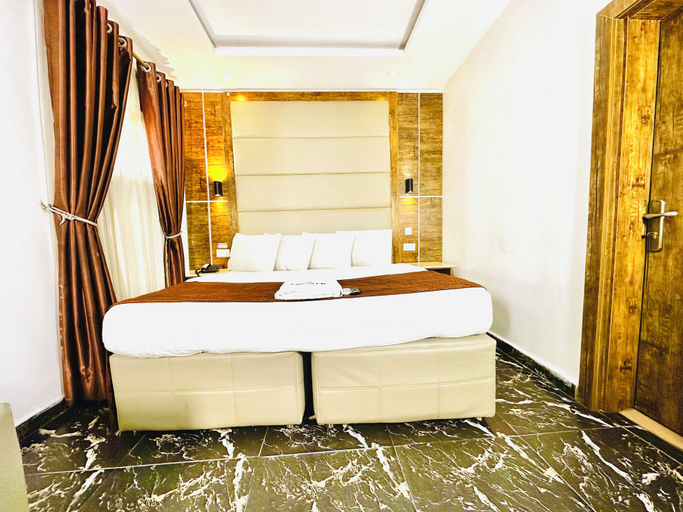 Bathroom 3, PRESKEN HOTELS FAJODD4, Ikeja